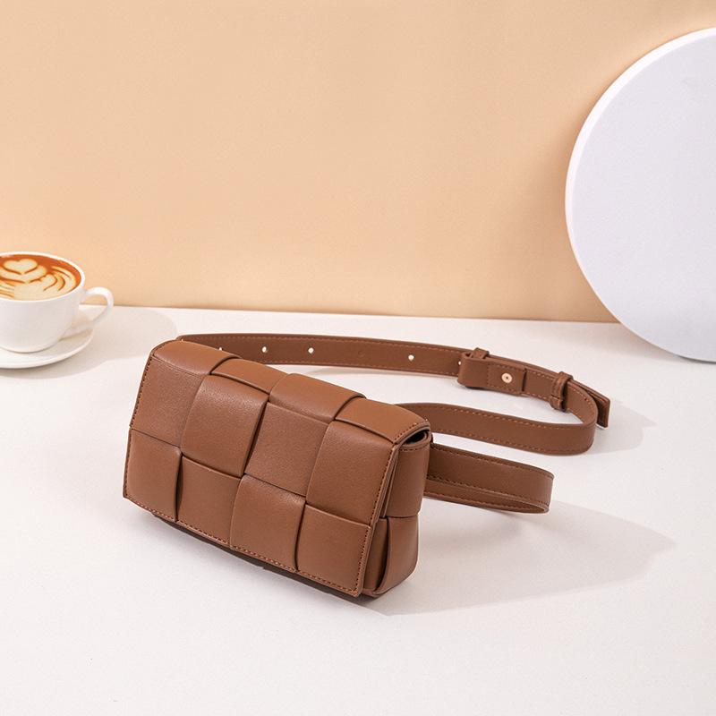 Summer New Fashionable and Simple Shoulder Rhombus Women's Bag Trendy Crossbody Woven Chain Bag Women's Fanny Pack