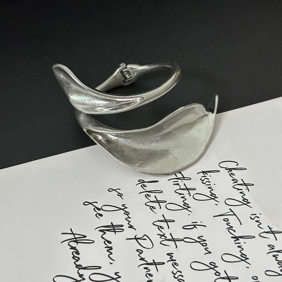 

Ожерелье с золотыми листьями и цветами — европейский и американский стиль, мода высокого класса, преувеличенно открытый дизайн