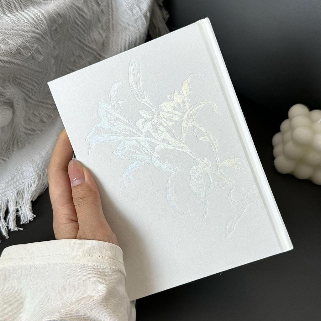 Retro Lily A6 Hardcover Notebook: Thick Blank Pages & Aesthetic Student Diary