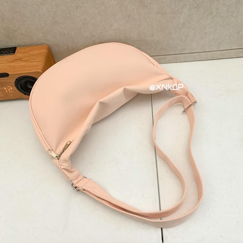 Lightweight Canvas Crossbody Bag 1