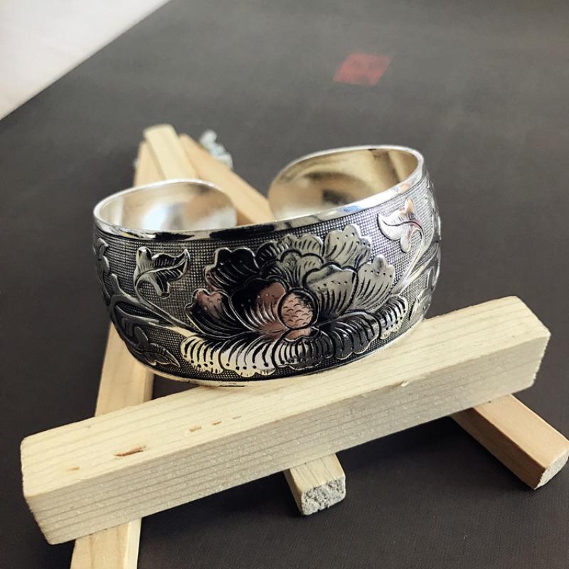 Retro Silver Bracelet Engraved Opening Wide Bracelet Fashionable Personality Miao Silver Old Antique Jewelry