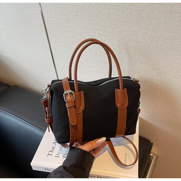 

Canvas bag women s summer versatile new messenger bag casual fashion popular portable pillow bag чорний