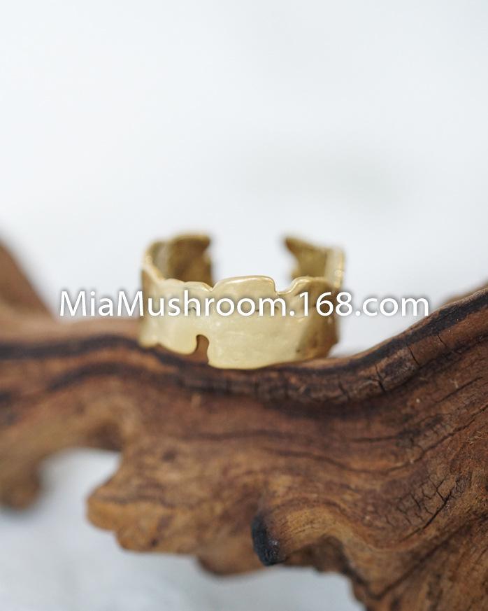 

Дондэмун Ретро Потертое Матовое Металлическое Кольцо с Неровной Вогнуто-Выпуклой Текстурой для Женщин Adjustable Open Ring