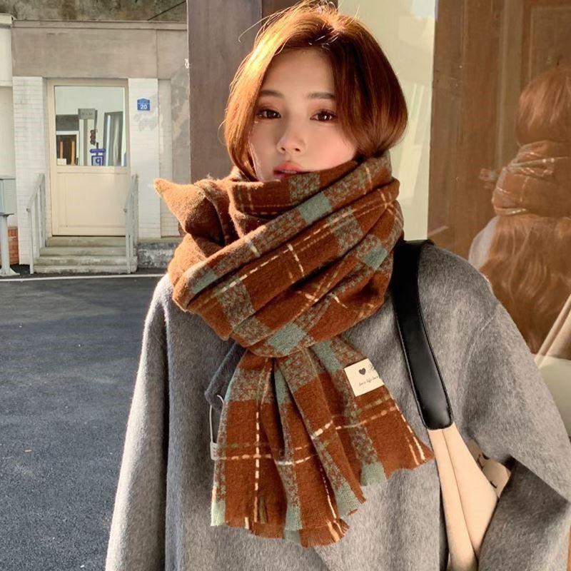 Scarf women's winter new soft waxy light luxury small incense long Maillard shawl student couple warm scarf