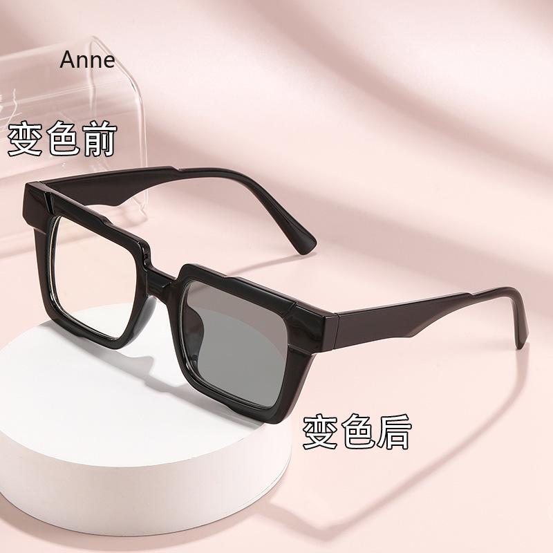 Trendy Color Block Square Myopia Glasses Light Sensitive Photochromic Lenses Anti-Blue Light Prescription Eyeglasses Unisex