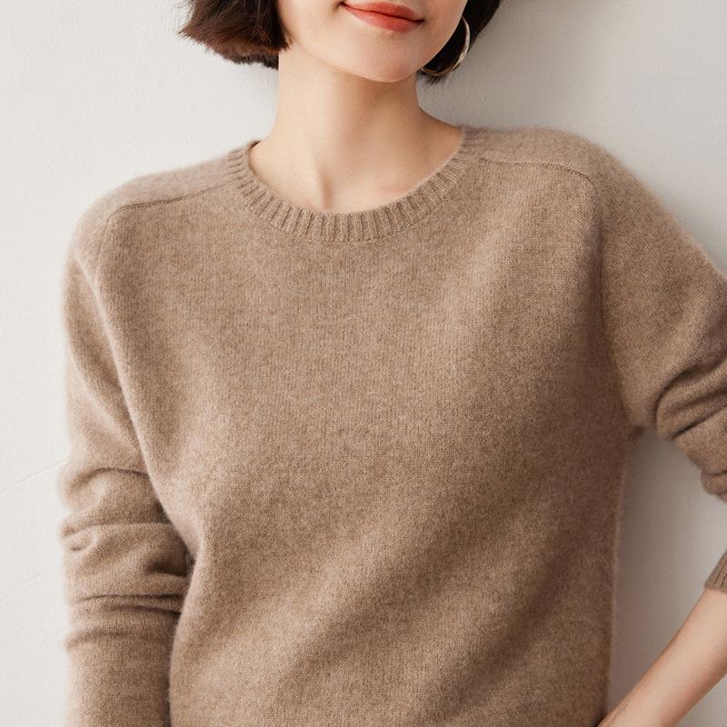 Women's Cashmere Round Neck Sweater: Autumn/Winter Loose Fit with Saddle Shoulder Design, Thick Base Layer.