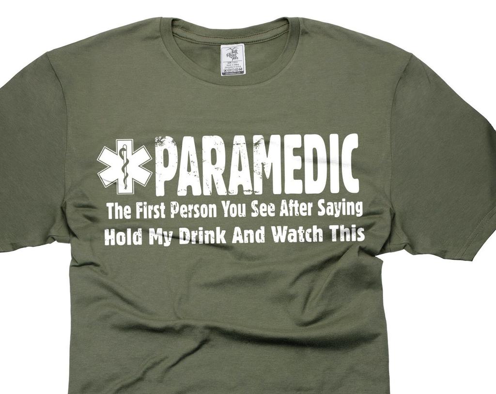 T-shirt Drôle d'Ambulancier: T-shirt Graphique 'Tiens Ma Boisson'