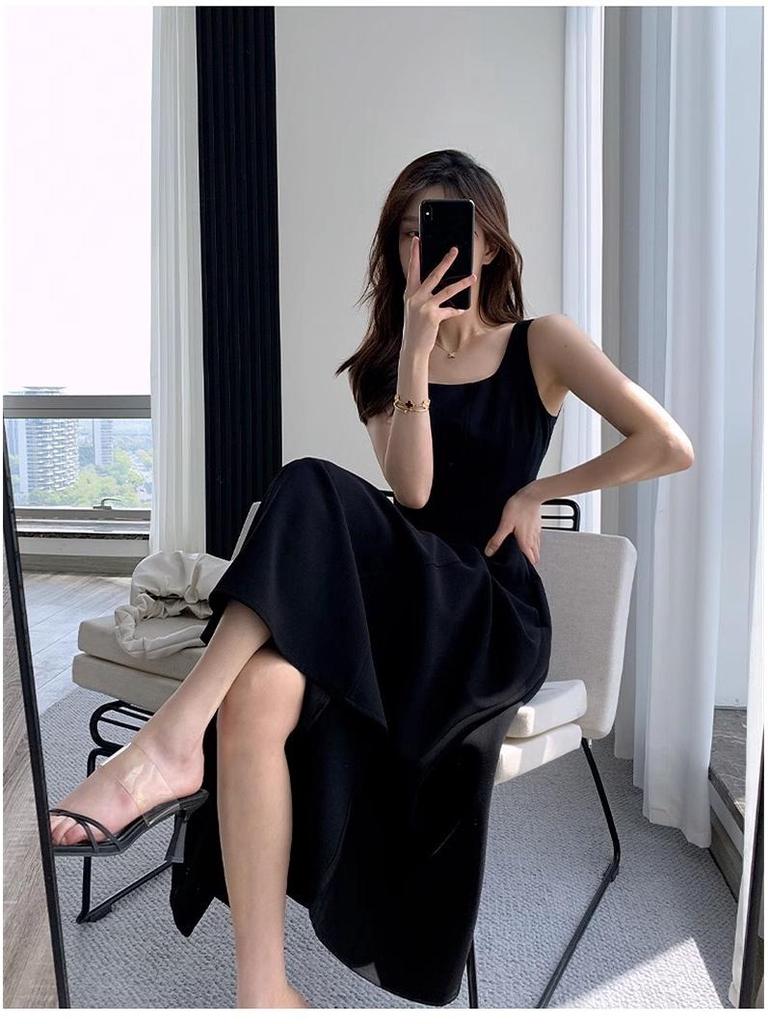 2024 Women's Black Spaghetti Strap Dress - French Style, Waist-Hugging, Hepburn Inspired, Square Neck, High Waist, Over-the-Knee Length