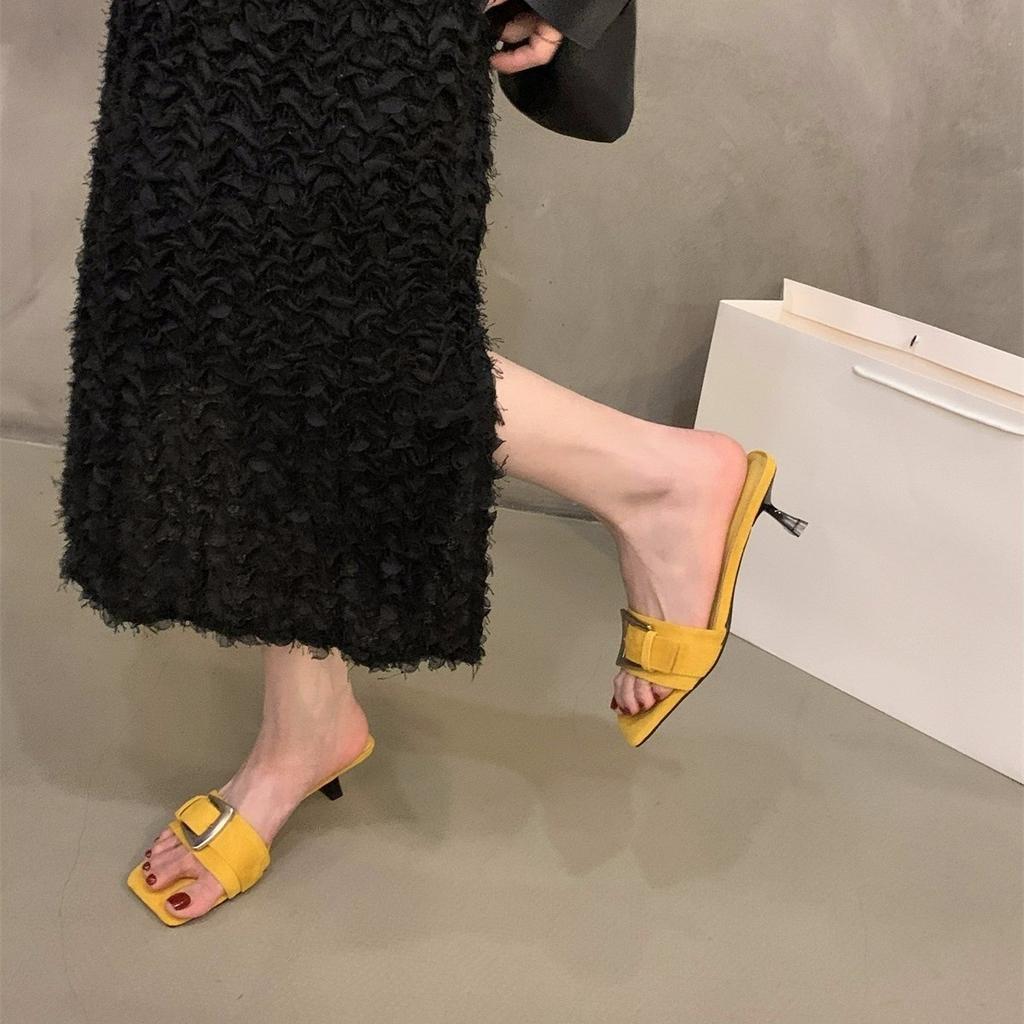 Small heels, high heels, red one-word slippers, women's shoes, temperament sandals