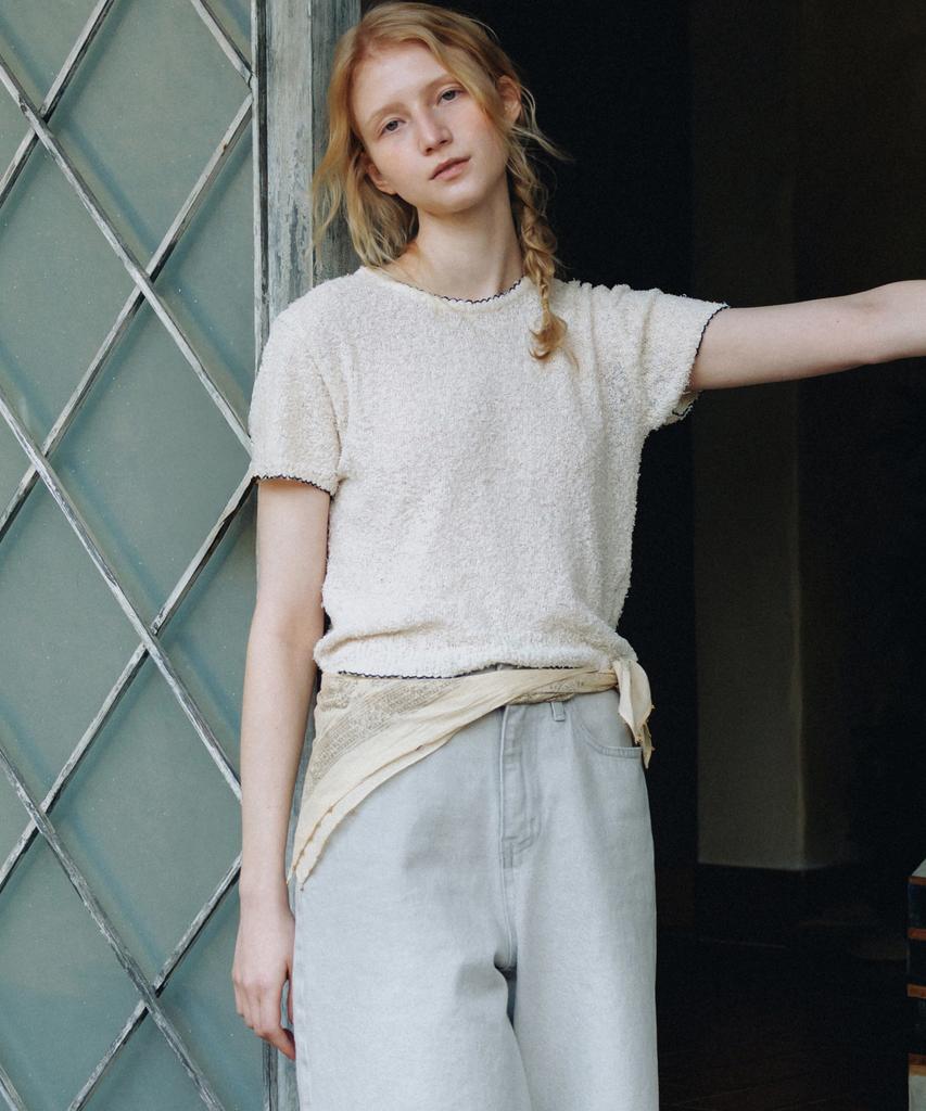 ANDNEEDS Feather Half Sleeve Knit (Ivory)