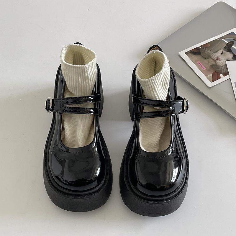 Fashion temperament French retro platform thick heel small leather shoes women's 2025 new spring and autumn high heel Mary Jane single shoes