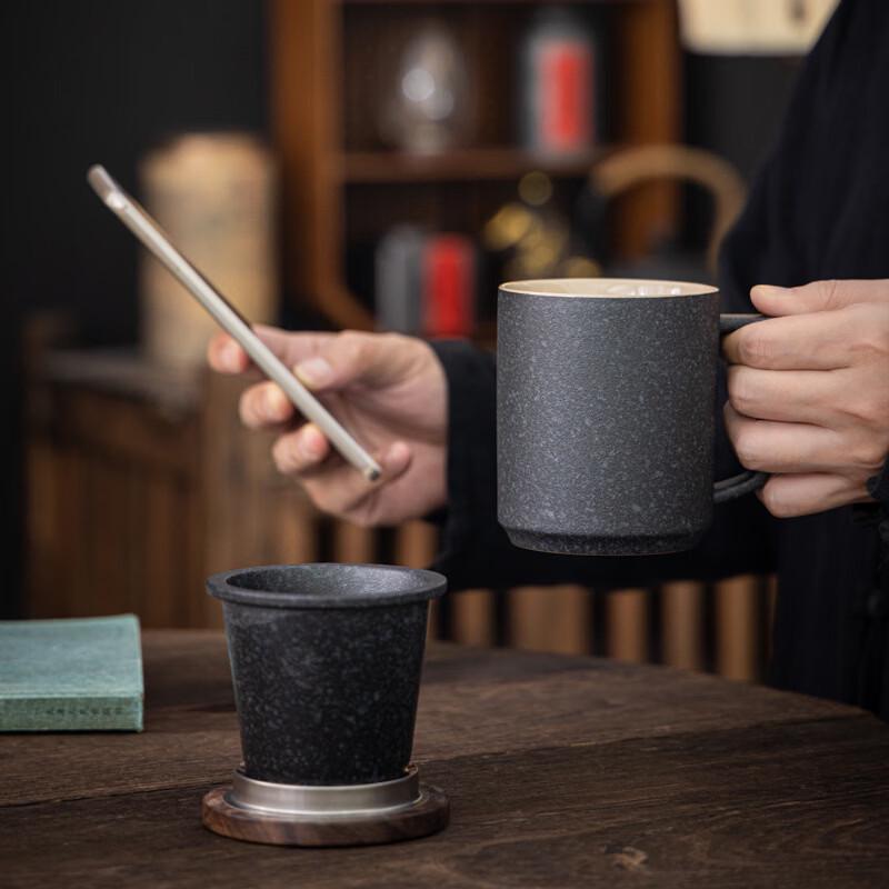 OLOEY Ceramic Tea Infuser Mug with Wooden Lid, 360ML