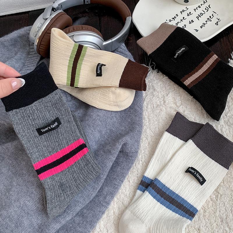 Women's Autumn Mid-calf Socks, Retro Color-blocking Striped Fabric Label Trendy Socks, Boneless Pile Socks