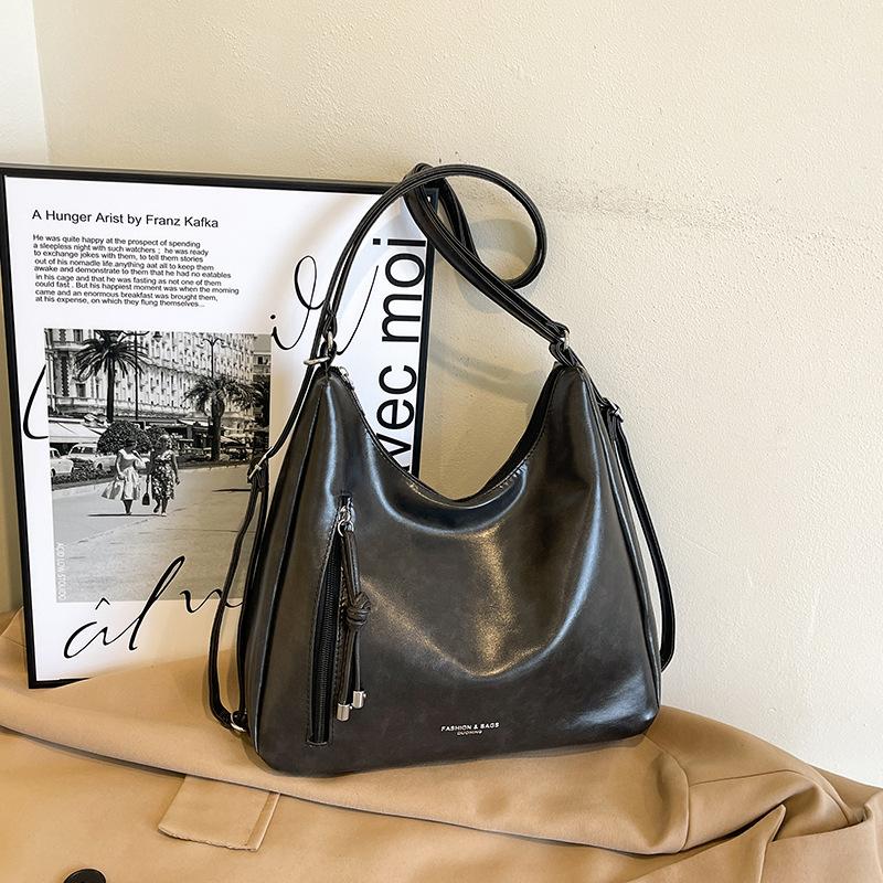 

Сумка-тоут на двойном плече/на одном плече женская однотонная большой вместимости 2025 весна новинка корейская версия ретро кэжуал простая модная чёрный