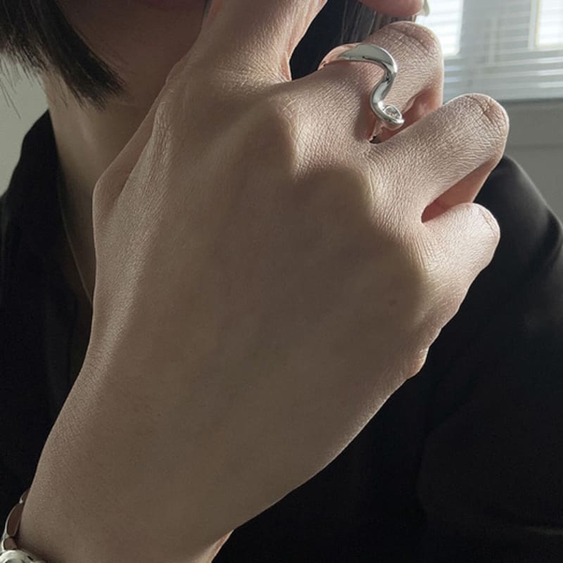 mosxe [925silver] Wave knot ring