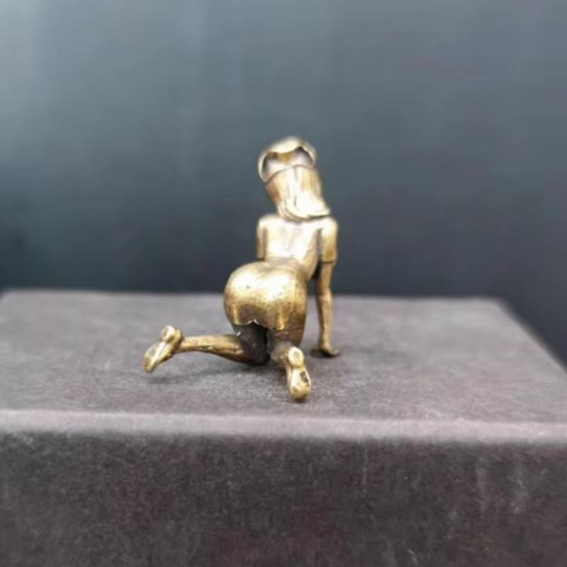 Brass Kneeling Lady miniature Sculpture Desktop Decor Ornaments for Office Home Sensual Girl Figurine Artwork Collectible Gift