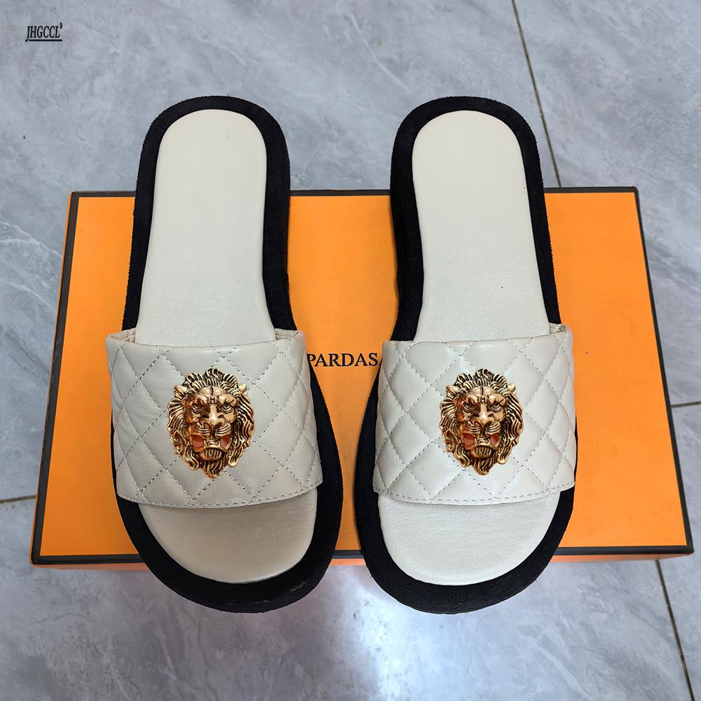 Women's New Plus-size 43 Platform Slippers Ultra-light One Frame Set Foot Plaid Sandals Foreign Trade Casual Slippers 44