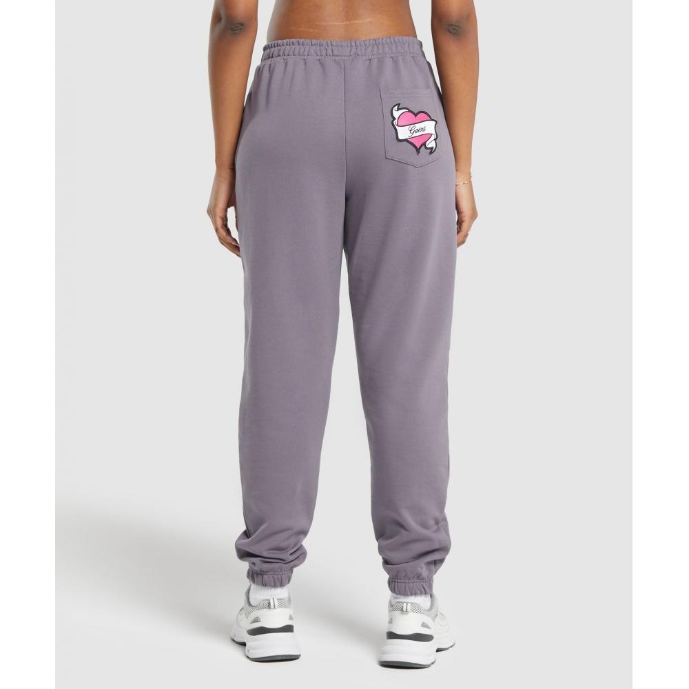 

GYMSHARK джоггеры с татуировкой, фиолетовые B9A4N PBVM