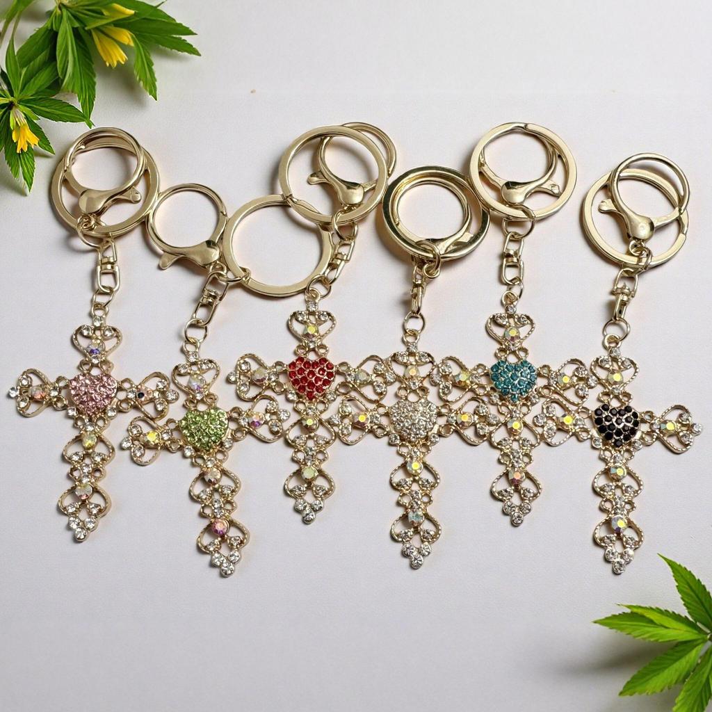 Stylish Heart Rhinestone Keychain Pendant for Bags and Cars