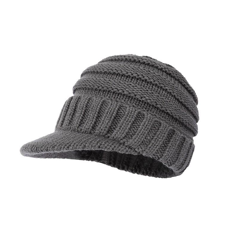 Minimalist Women's Duckbill Knit Hat - Short Brim, Warm Ear Protection for Autumn/Winter Skiing.