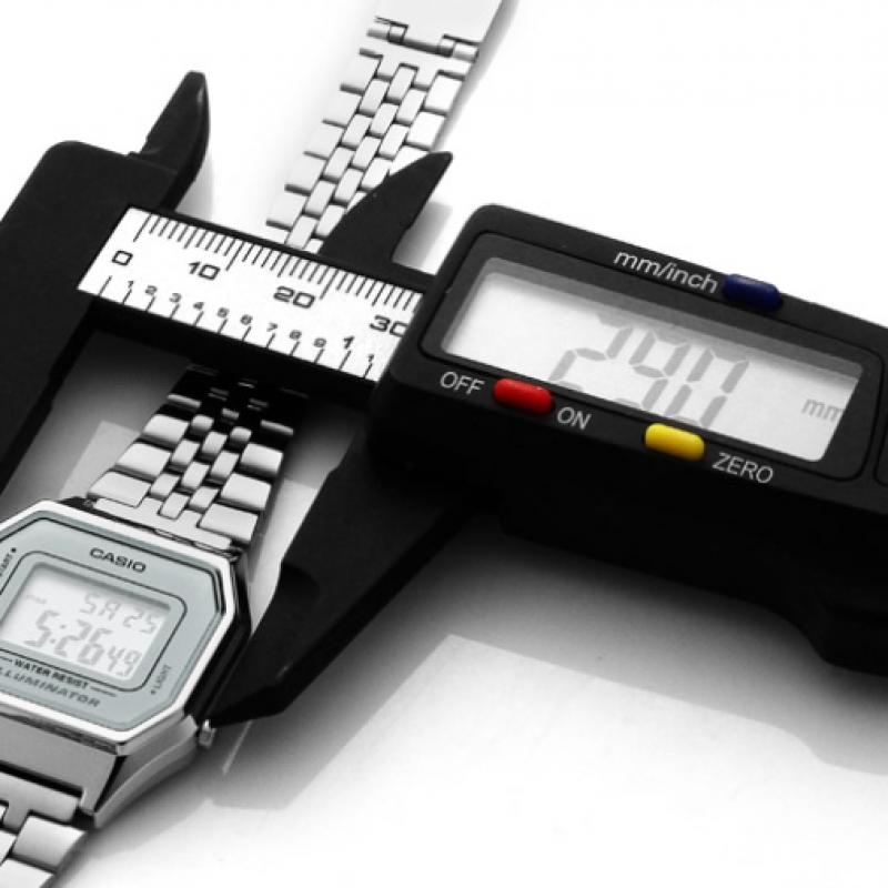 Casio La680wa 7df  La680wa 7  Digital Square Vintage Retro Public Metal Watch