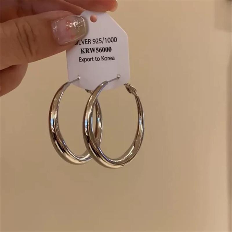 S925 silver needle minimalist style metal shiny circle earrings stud earrings retro Hong Kong style fashion face-showing small earrings