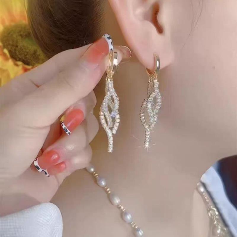 Exquisite Zirconia Diamond Tassel Ear Cuff Earrings for Women - Unique, Ultra-Shiny, High-End Jewelry