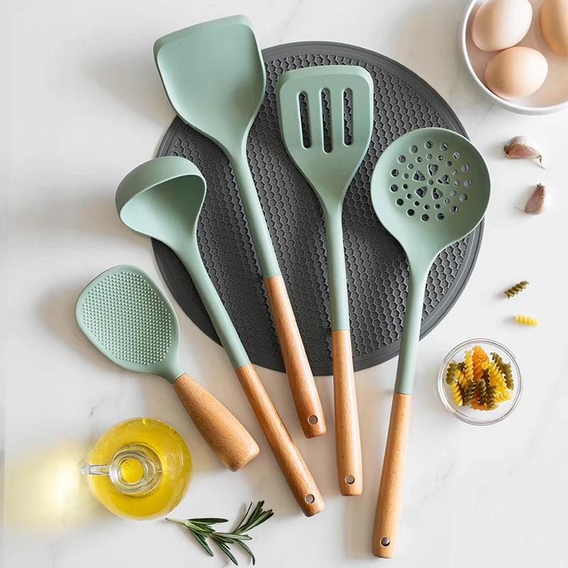 5Pcs High-grade Silicone Kitchen Utensils Spatula Spoon Rice Spoon Kitchen Gadgets Kitchen Accessories Home Kitchen Items