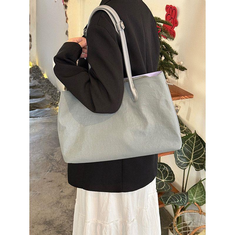 Large-capacity Tote Bag - High-end Casual Single-shoulder Bag with Simple and Versatile Design for Daily Use.