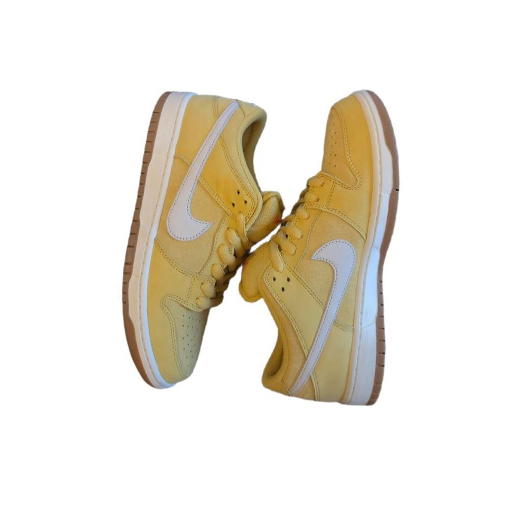 Nike Dunk Low Pro SB Saturn Gold Unisex Sneakers Yellow Sail Solar-Flare FJ1674-700