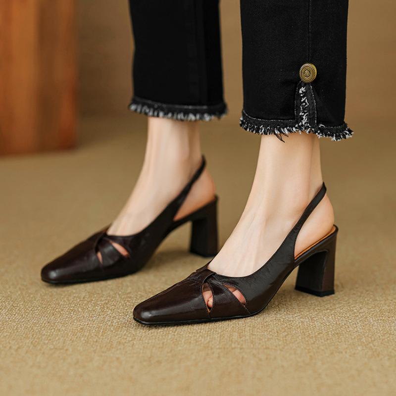 New Bag Head Sandals Women's One-pedal Empty Sandals Summer Thick Heel Women's Sandals Medium Heel Large Size Shoes Square Head Comfortable