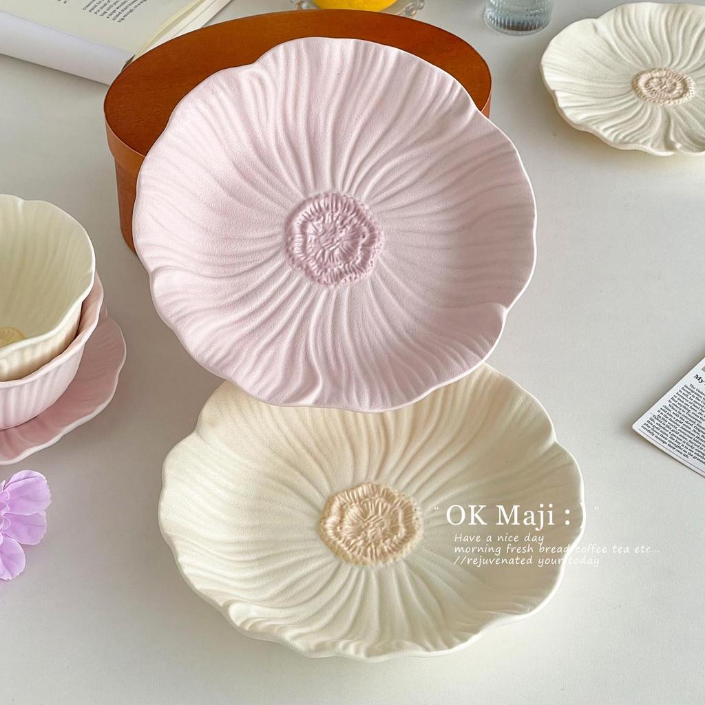 Exquisite Ceramic Breakfast and Dessert Plate for Elegant Table Settings