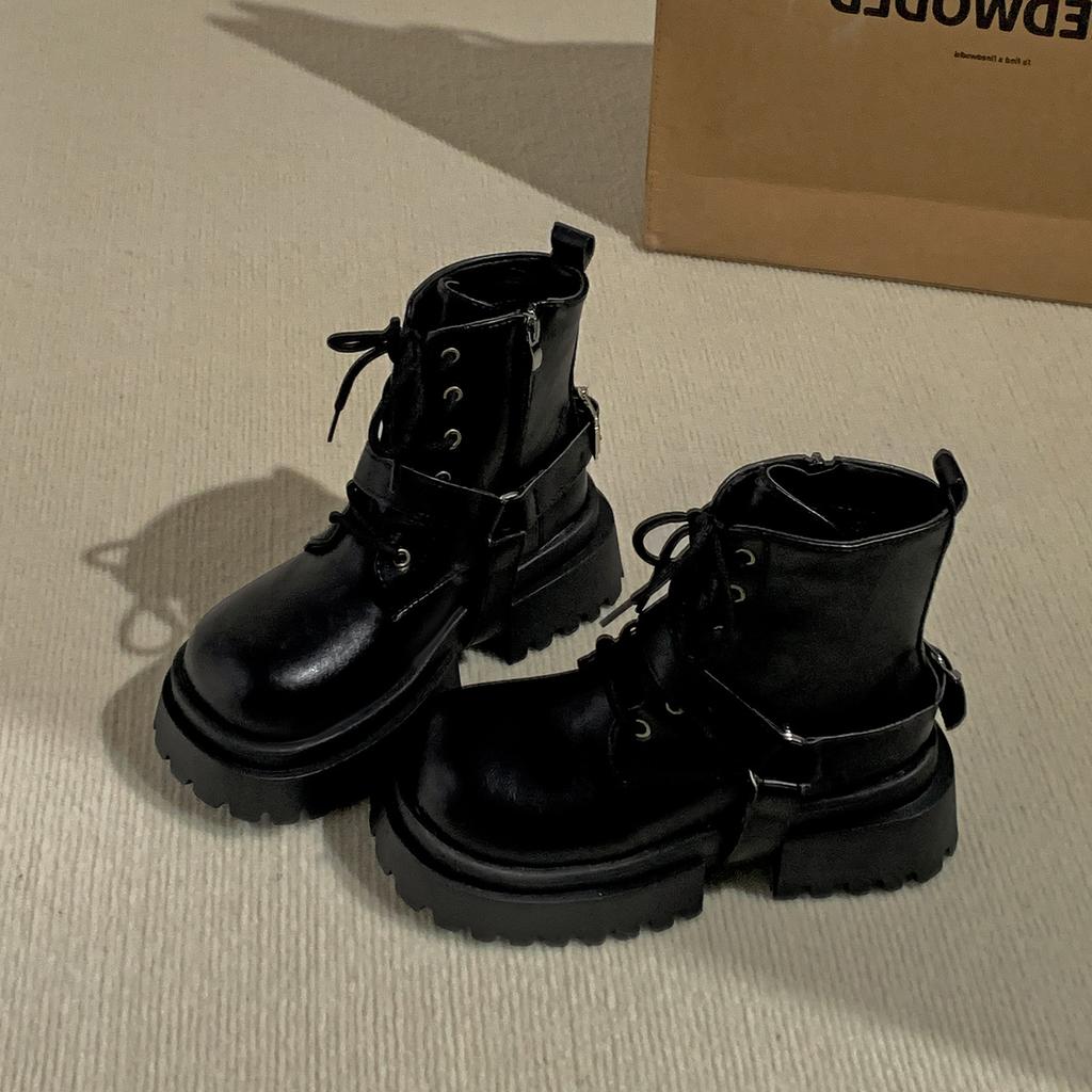 Black high-end retro thick-soled Martin boots women's 2025 new autumn with skirt, thin legs and long short boots
