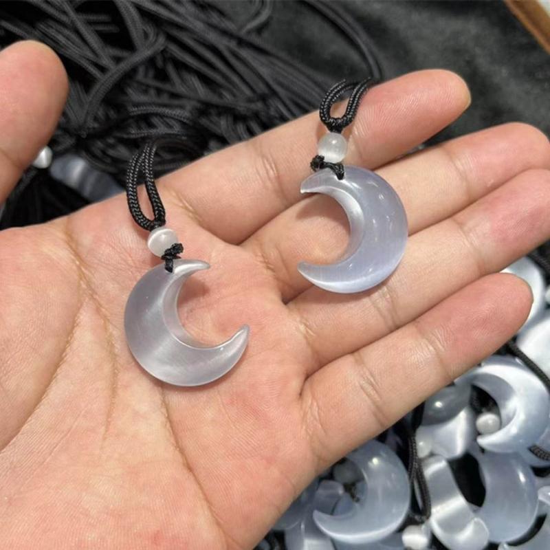 Resin Cat Eye Moon Necklace Black/White Moon Pendant Necklace Jewelry New Chinese Style Simple Clavicle Chain Women Men