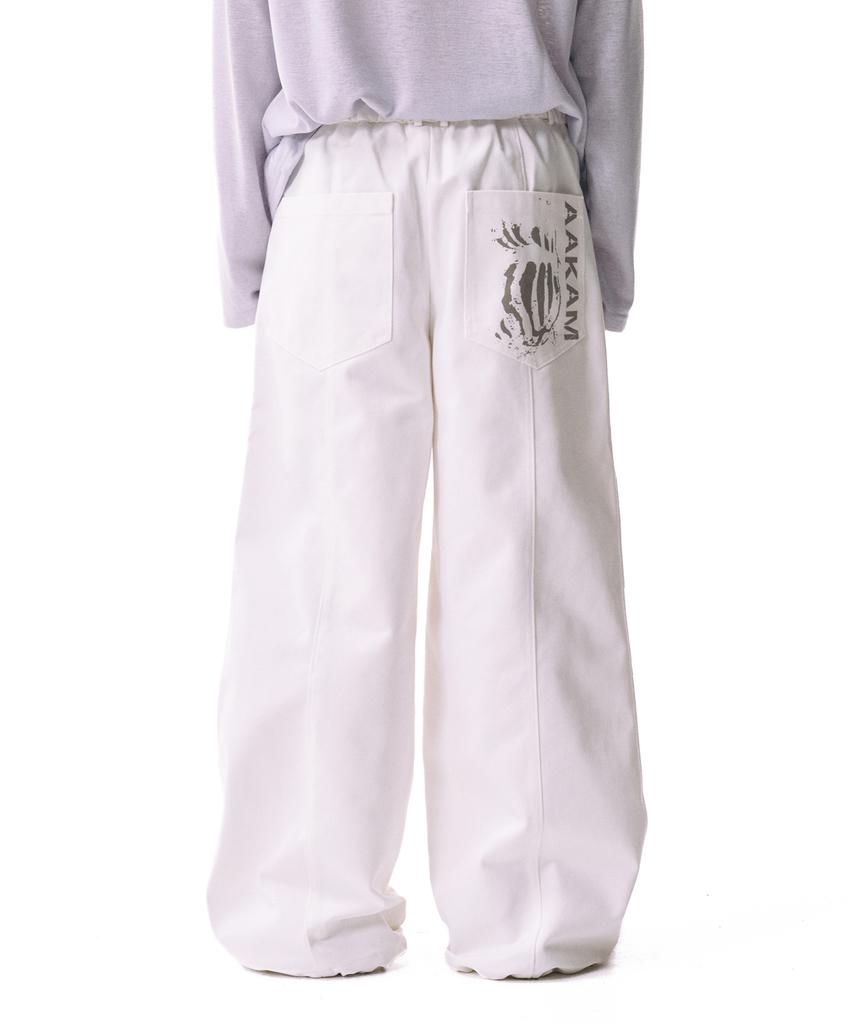 AAKAM Knee Pin-Tuck Printed Denim Pants (White)