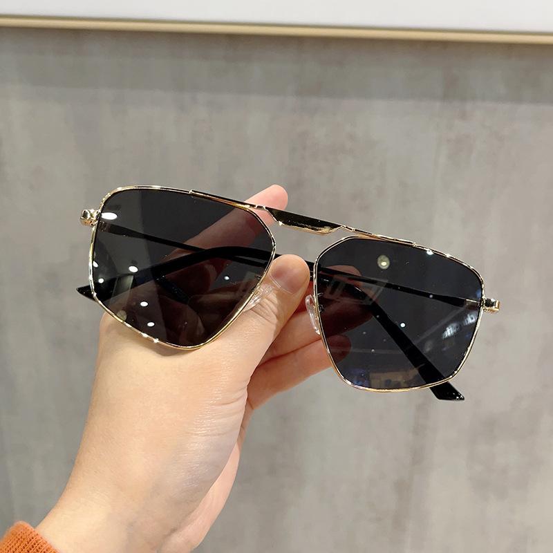 New Pilot Sunglasses Women Men Vintage Outdoor Metal Frame  Fashion Brand Designer Black Sun Glasses