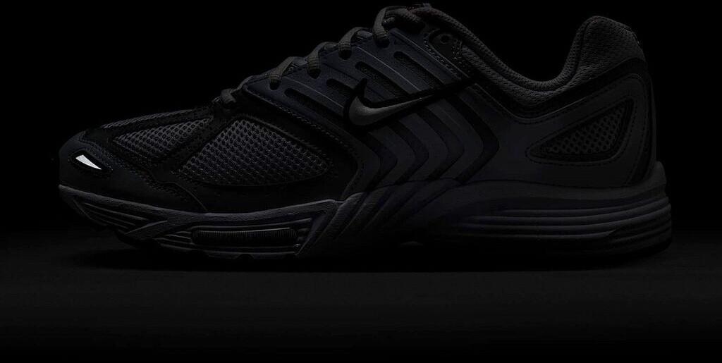 

Кроссовки Nike Air Pegasus 2005 (HQ3031-003) футбольный серый/белый/чистая платина/металлическая платина 45