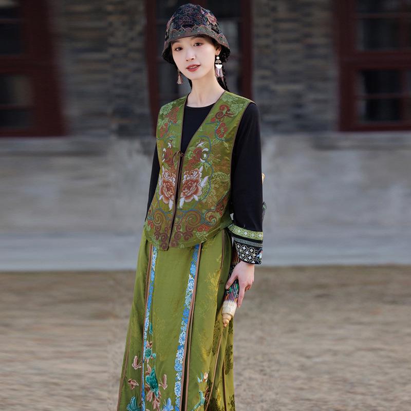 2025 Ethnic Style Sleeveless Tencel Jacquard Vest, Spring/Summer Retro Cardigan