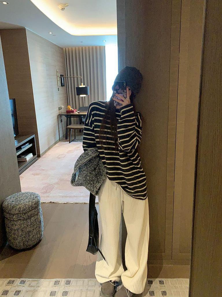 White Quilted Vertical Stripe Wide-Leg Drawstring Pants