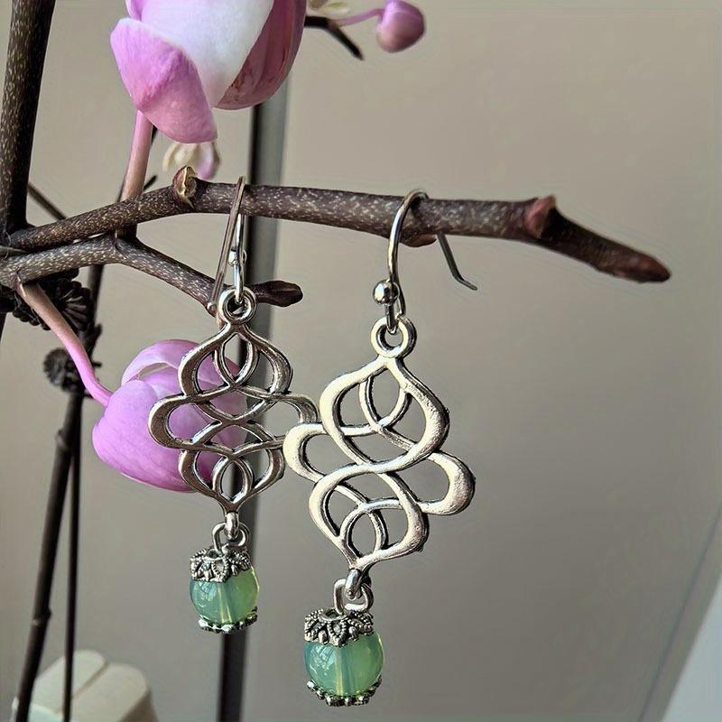 Stříbrné náušnice Stříbrné náušnice keltského uzlu Eternity