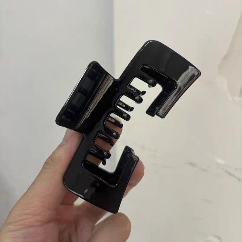 

1/4pcs Extra Large Claw Clips for Thick Hair and Long Hair, Jumbo Claw Clips, Oversized Matte Non-slip Rectangle Hair