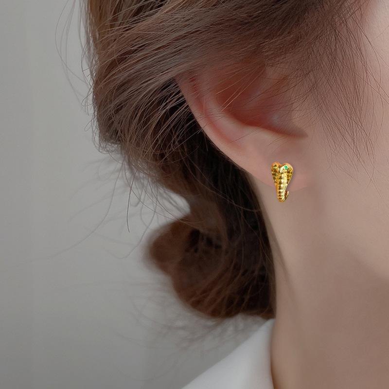 Green Eyes Snake Ear Buckle Punk Hip Hop Black Diamond Cobra Earrings Ruffian Handsome Personality Trendy Snake Earrings