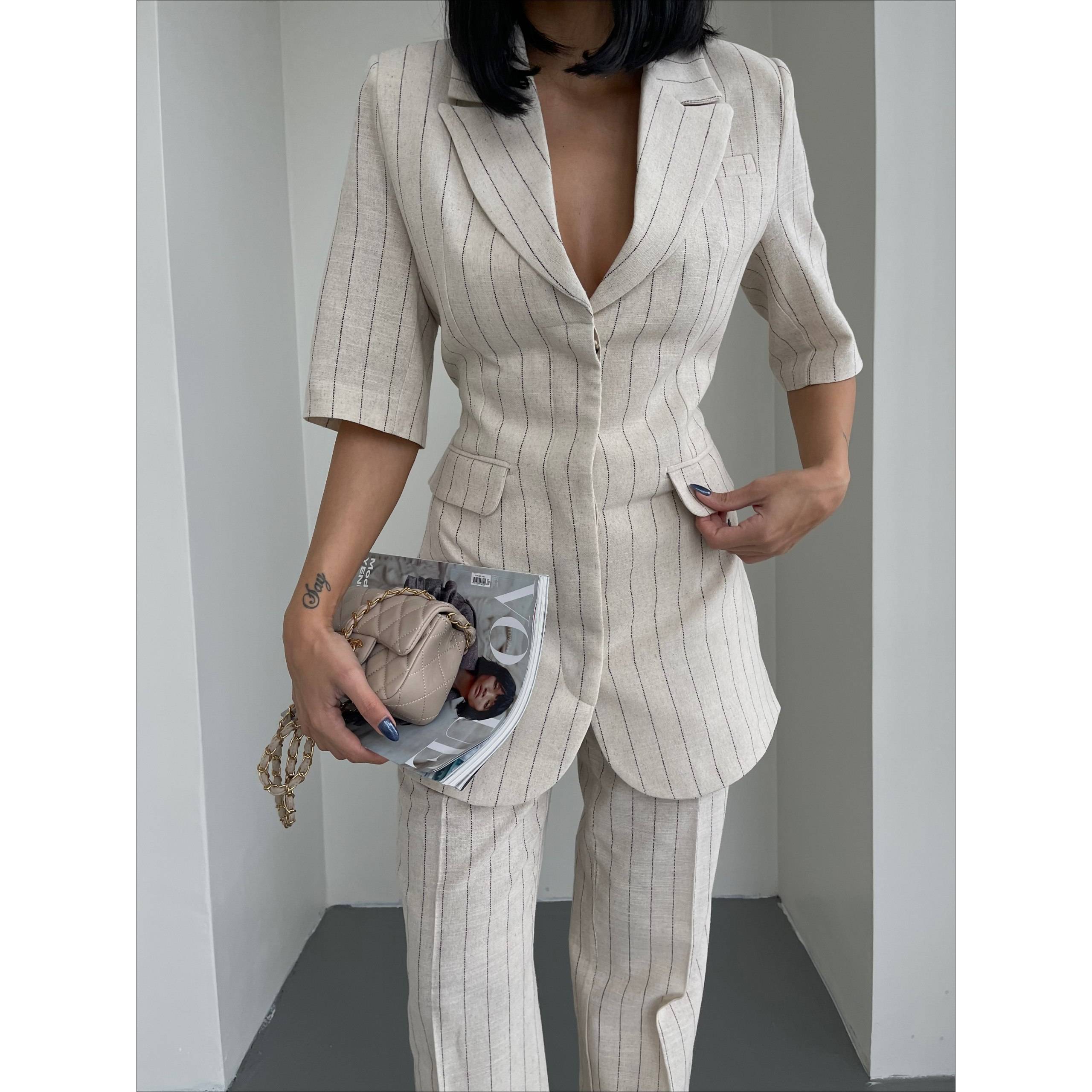 

Женский стиль, модный полосатый костюм с v-образным вырезом и рукавом факир с низким вырезом на спине и низом