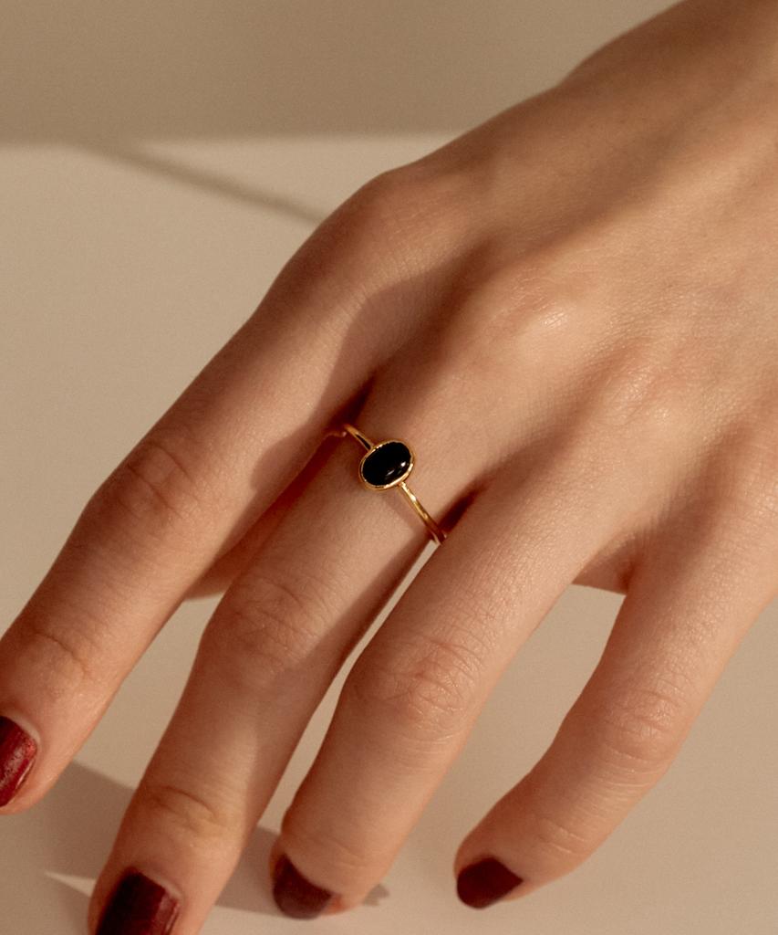 Novice Tokyo Classic Stone Motif Ring
