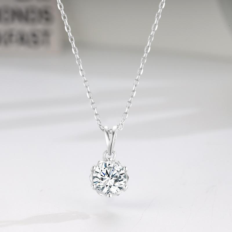 S925 Sterling Silver Snowflake Zirconia Necklace - Six-Prong Solitaire, Korean Style, Fashionable Simple Letter V Design 925 Silver