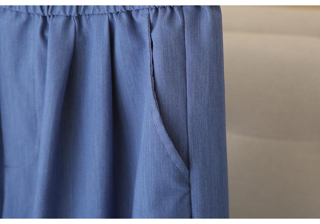 High-Waist Plus Size Tencel Cropped Jeans for Women - Elastic Waist, Straight Leg, Casual Summer Pants for Curvy Figures
