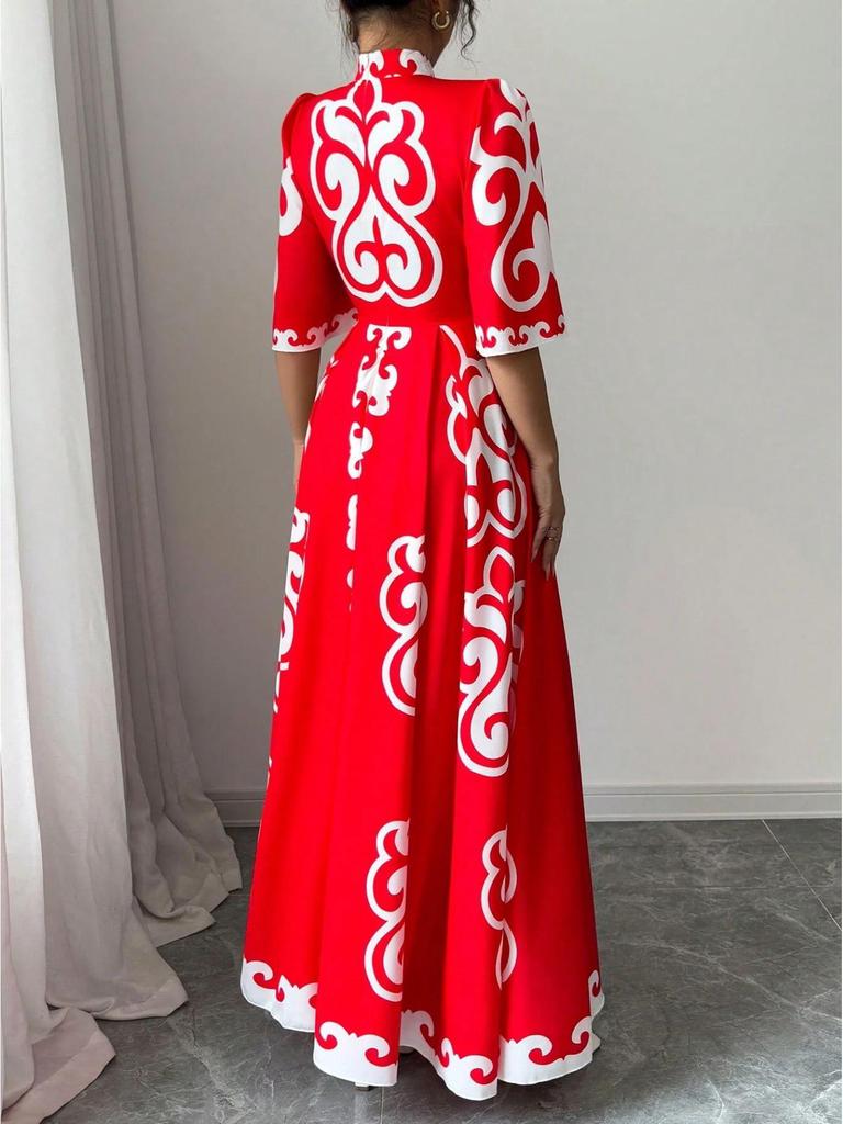Robe Qipao Florale Rouge avec Coupe Ample et Grand Col