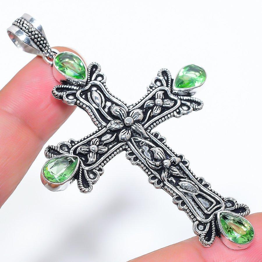 

Cross Tsavorite Gemstone Handmade Ethnic Jewelry Pendant 3.03 VR-2694