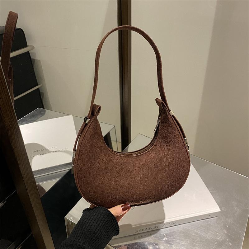 French Niche Bag Women's 2025 Winter Popular New Trendy Foreign Casual Fashion Shoulder Bag Underarm Crescent Bag