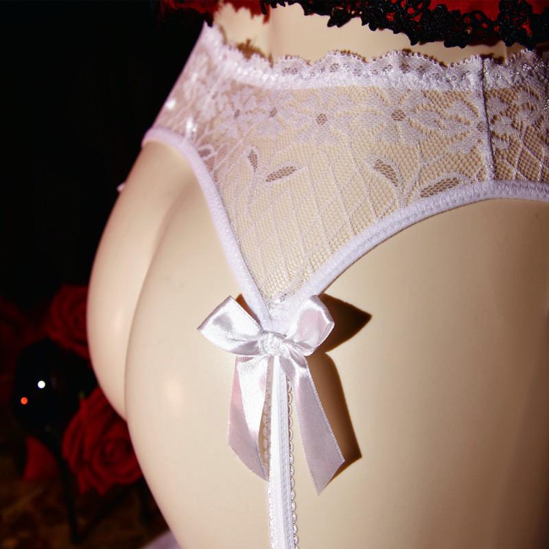 Silk Temptation Crotchless Lace Suspender Stockings – Black